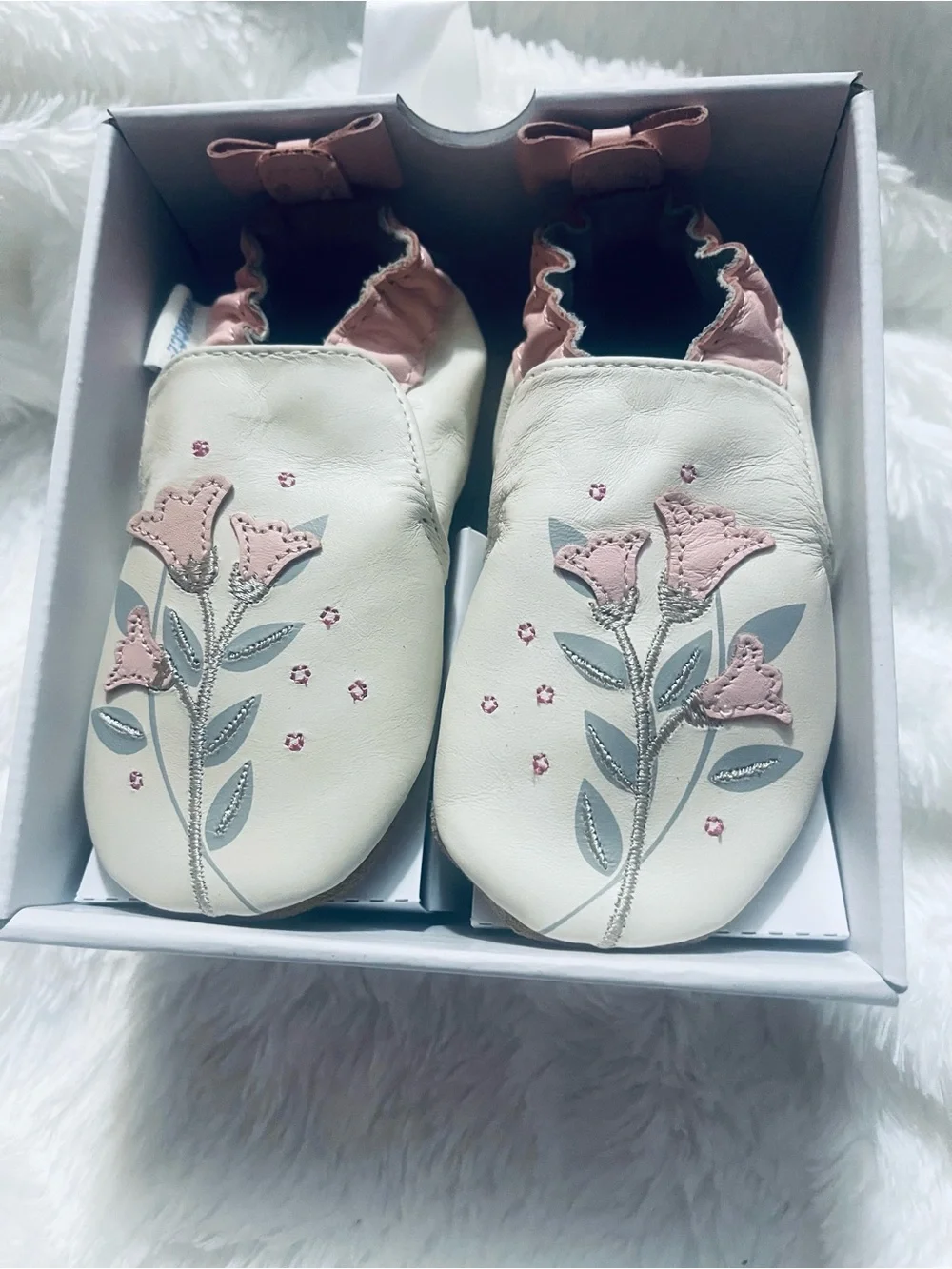 Robeez Cream Leather Floral Appliqué Baby Slip-On Shoes